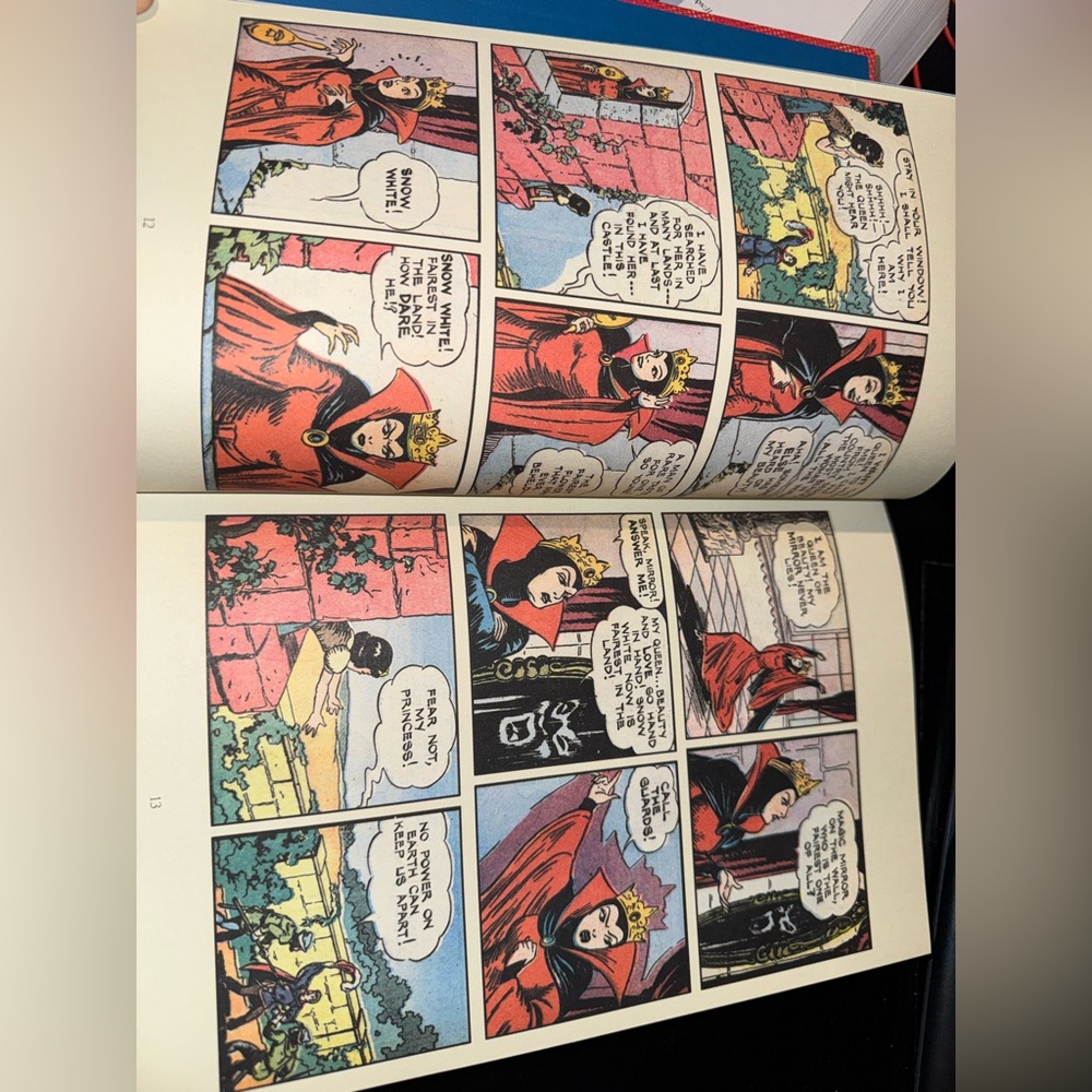 Disney Comics - Picture 2 of 3